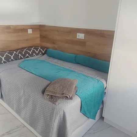 Apartamento Jardin Deluz, Con Wifi Y Parking Privado Gratis Santander Exterior photo